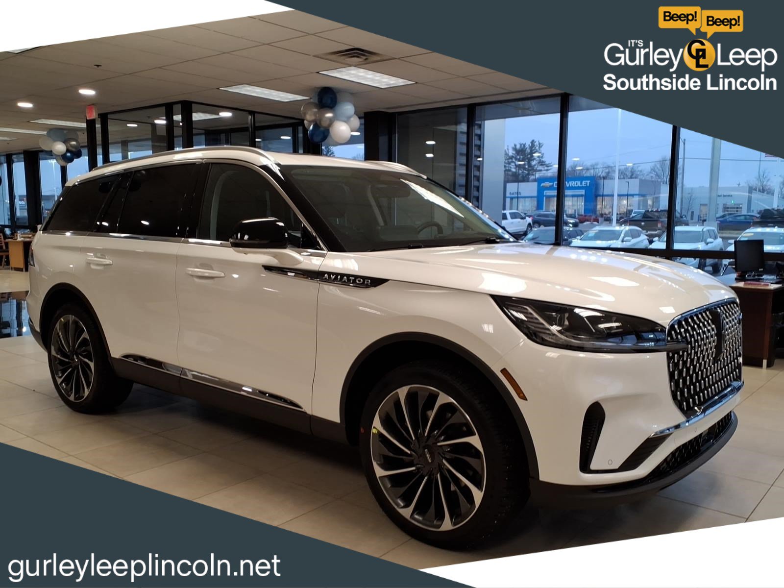 New 2026 Lincoln Aviator Reserve w/ Illumination Package AWD/4WD image 1