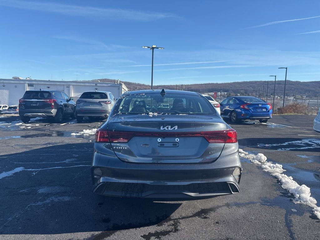 Certified 2023 Kia Forte LXS image 4