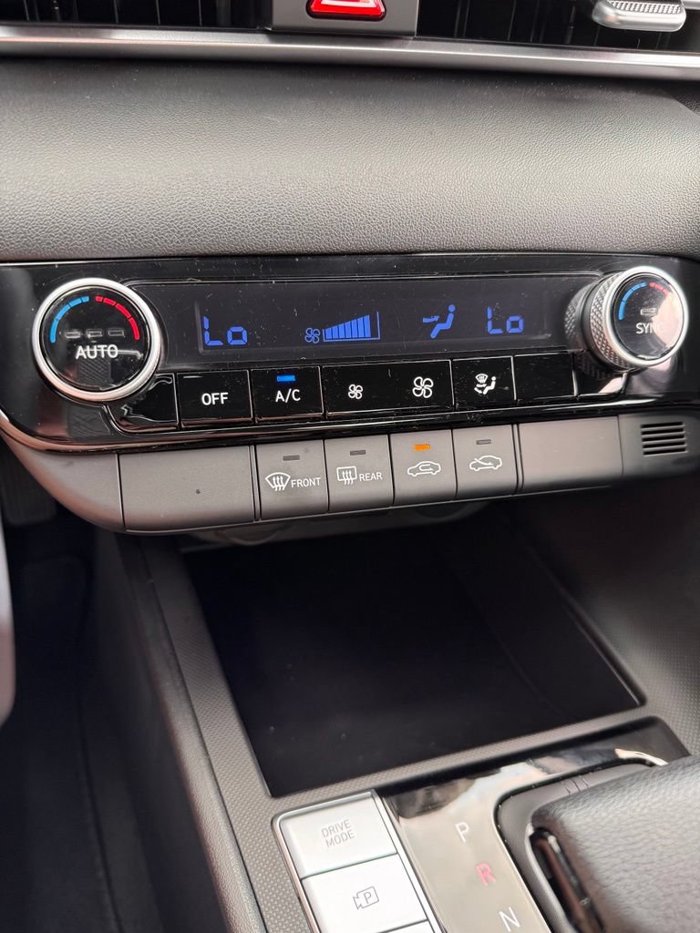 Used 2026 Hyundai Elantra Hybrid FWD image 20