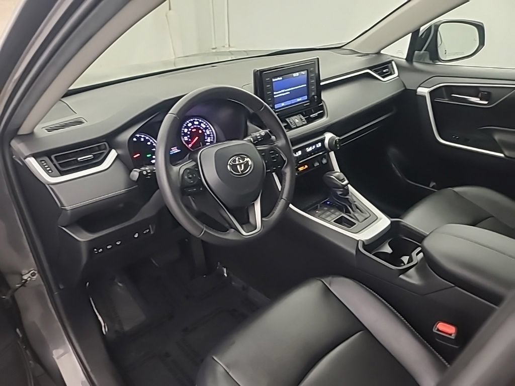 Used 2021 Toyota RAV4 XLE Premium AWD/4WD image 25