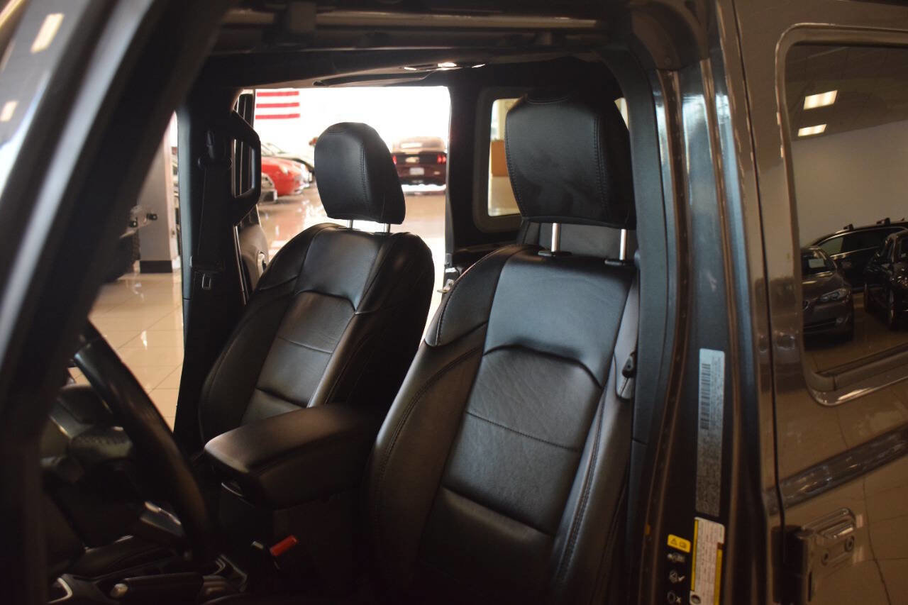 Used 2020 Jeep Wrangler Unlimited Sahara image 64