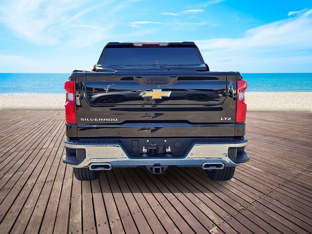 Used 2023 Chevrolet Silverado 1500 LTZ AWD/4WD image 5