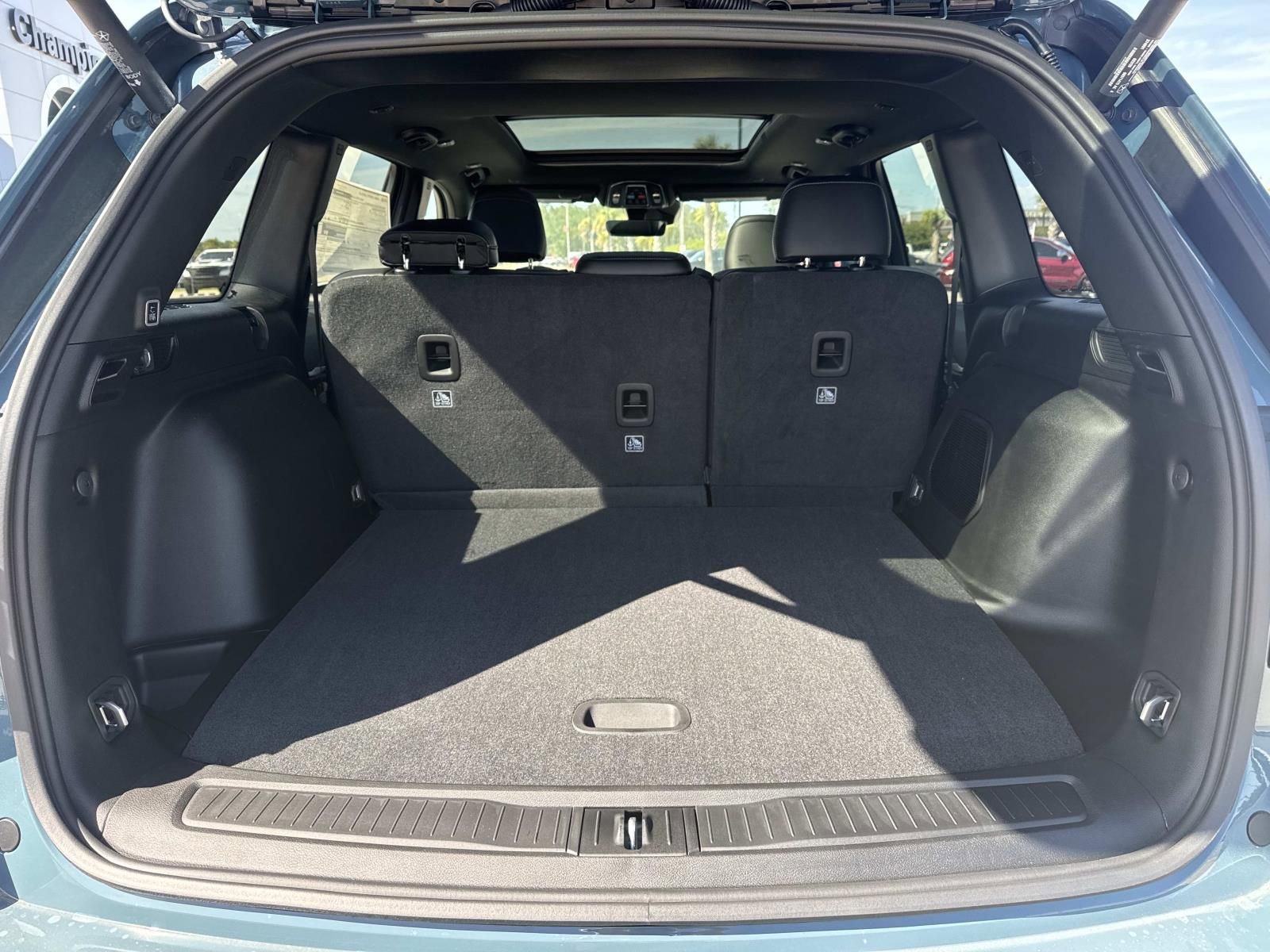 New 2026 Jeep Grand Cherokee Limited w/ Limited Altitude Package image 8