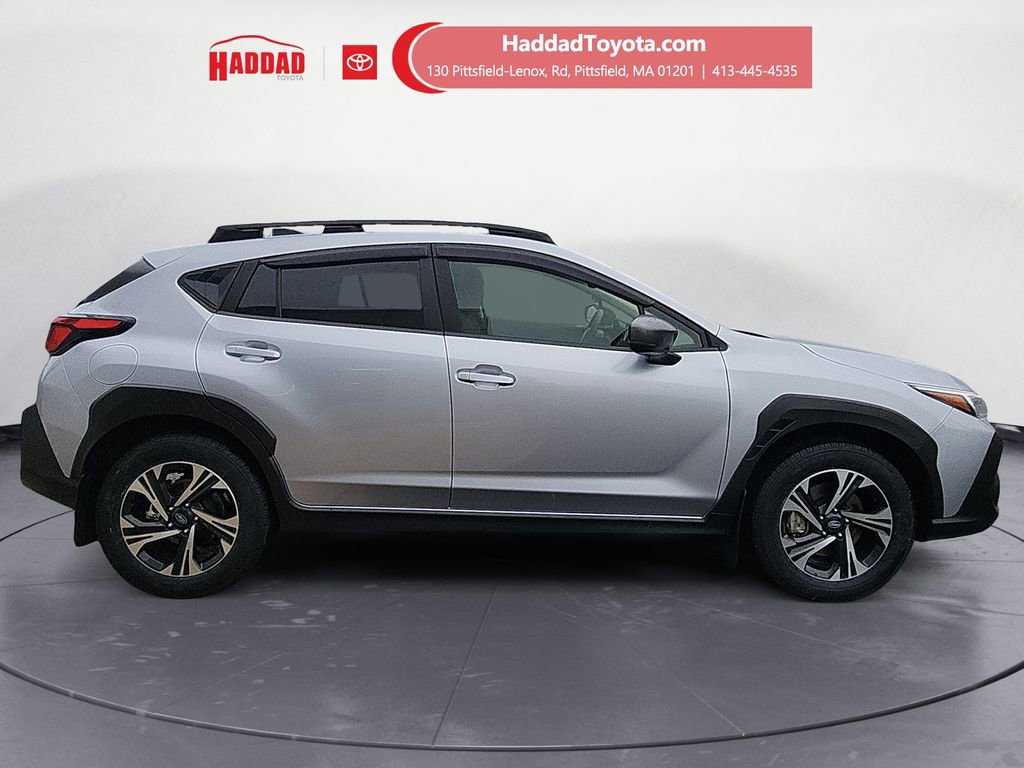 Used 2024 Subaru Crosstrek 2.0i Premium image 6
