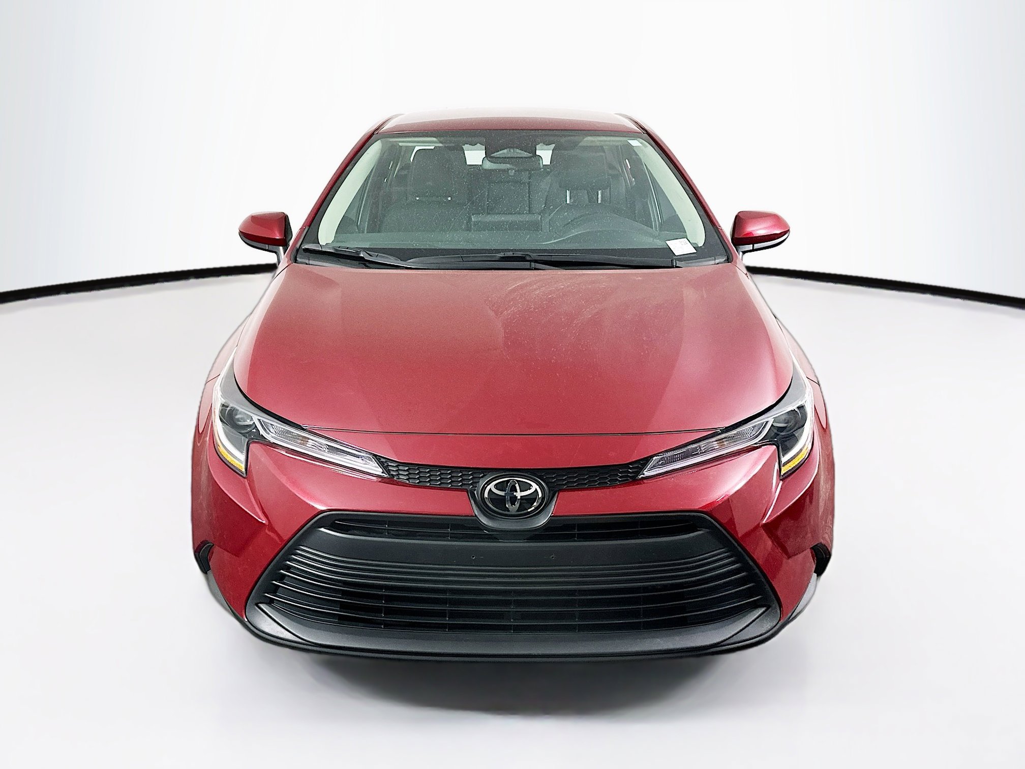 Used 2024 Toyota Corolla LE image 2