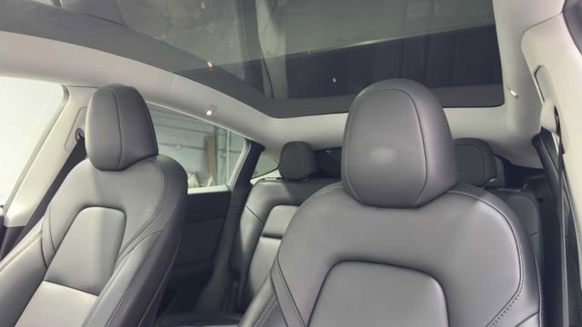 Used 2024 Tesla Model Y Long Range AWD/4WD image 24
