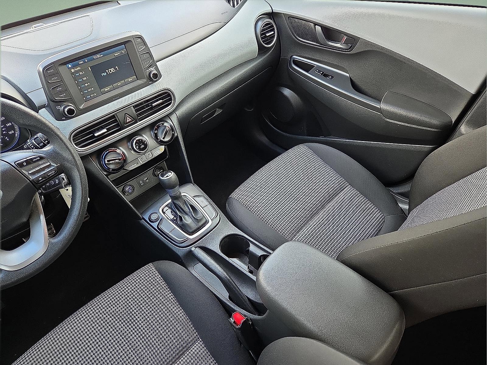 Used 2020 Hyundai Kona SE image 12