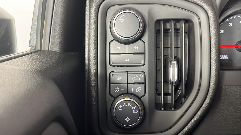 Used 2025 Chevrolet Silverado 2500 Custom w/ Custom Value Package AWD/4WD image 25