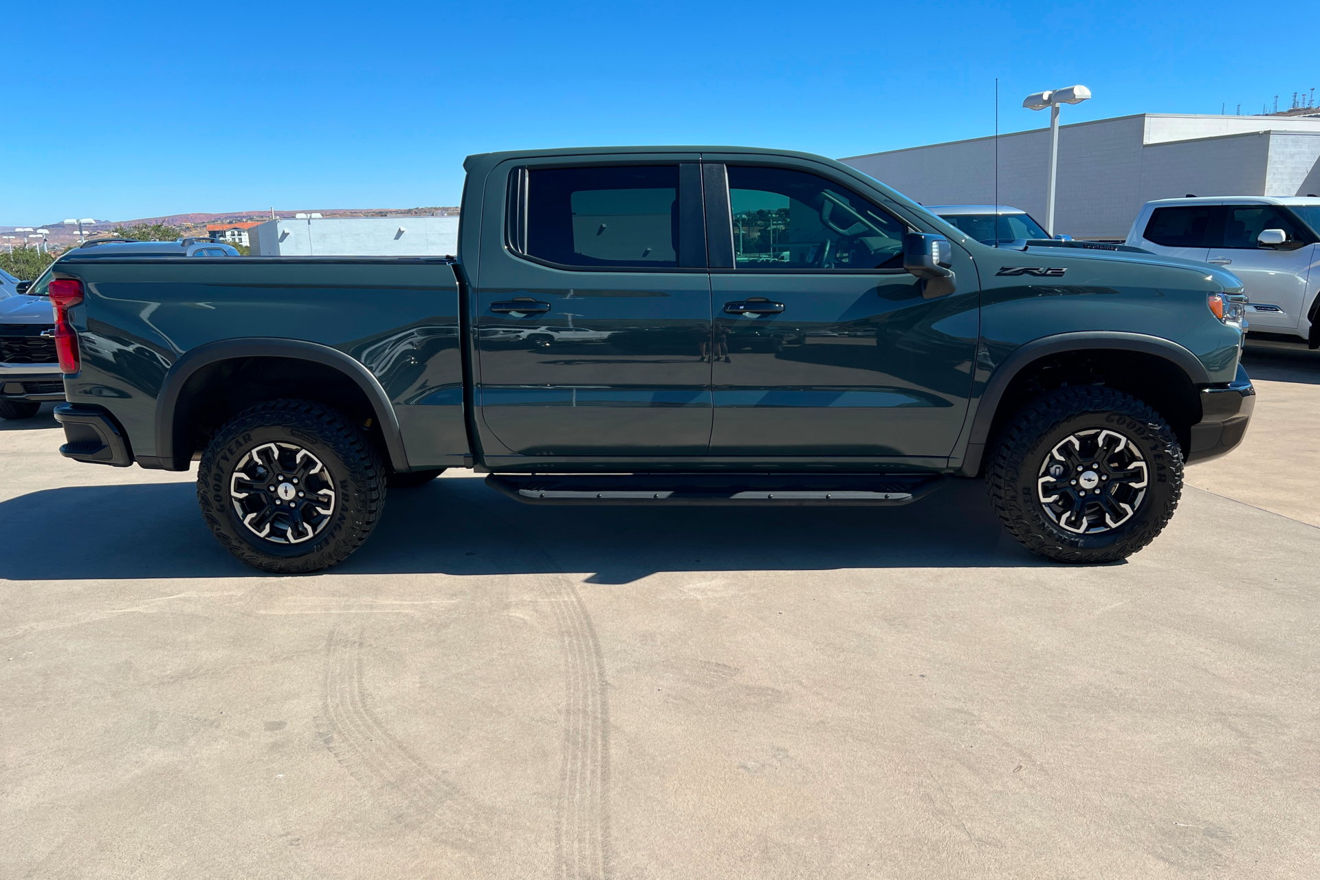 Used 2026 Chevrolet Silverado 1500 ZR2 AWD/4WD image 7