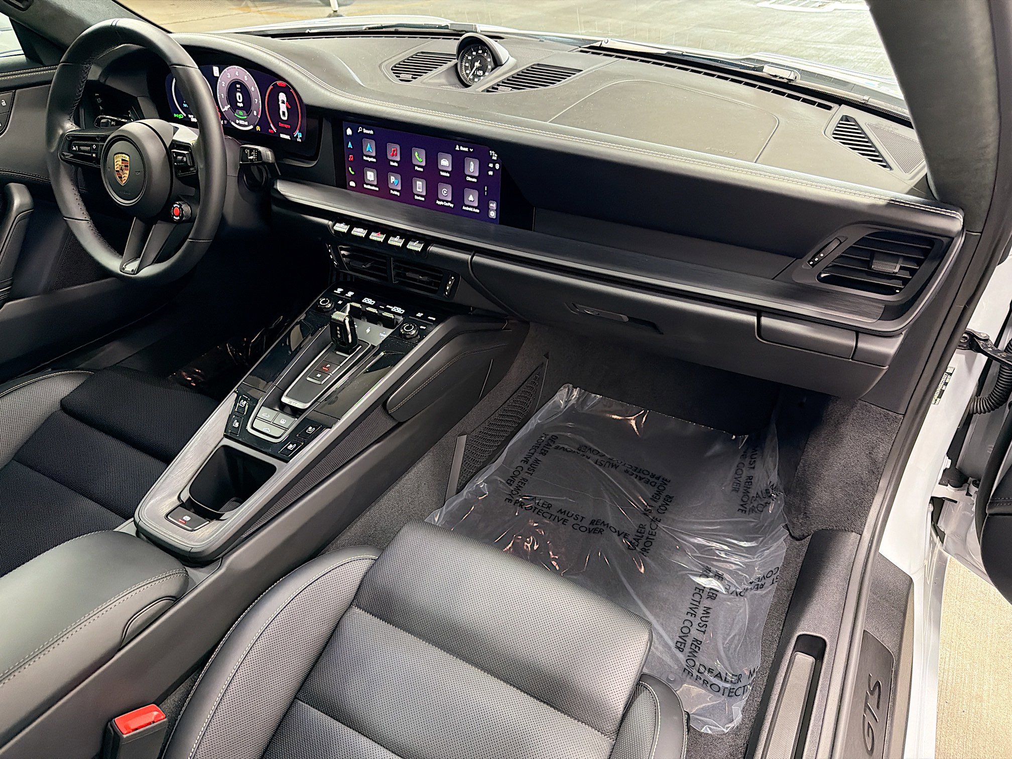 Certified 2025 Porsche 911 Carrera 4 GTS AWD/4WD image 14