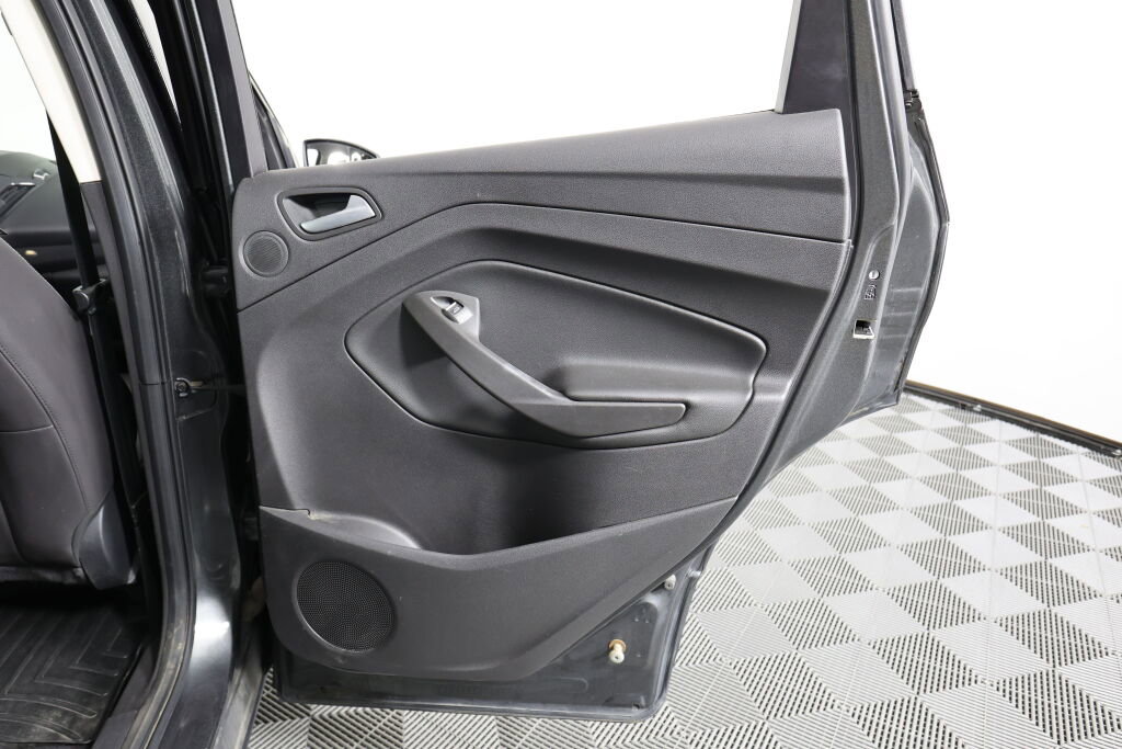 Used 2016 Ford Escape Titanium image 19