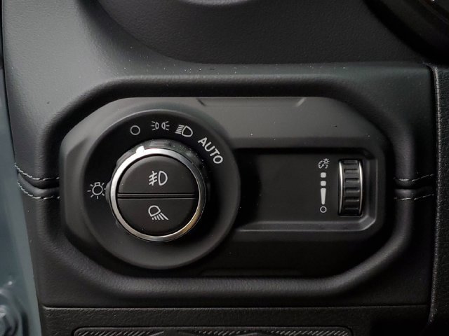 New 2026 Jeep Gladiator Sport AWD/4WD image 37