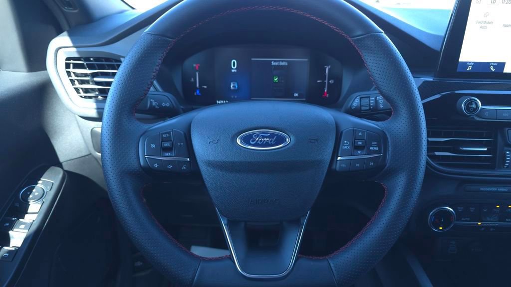Used 2025 Ford Escape ST-Line image 26