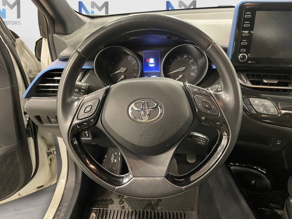 Used 2019 Toyota C-HR XLE image 12