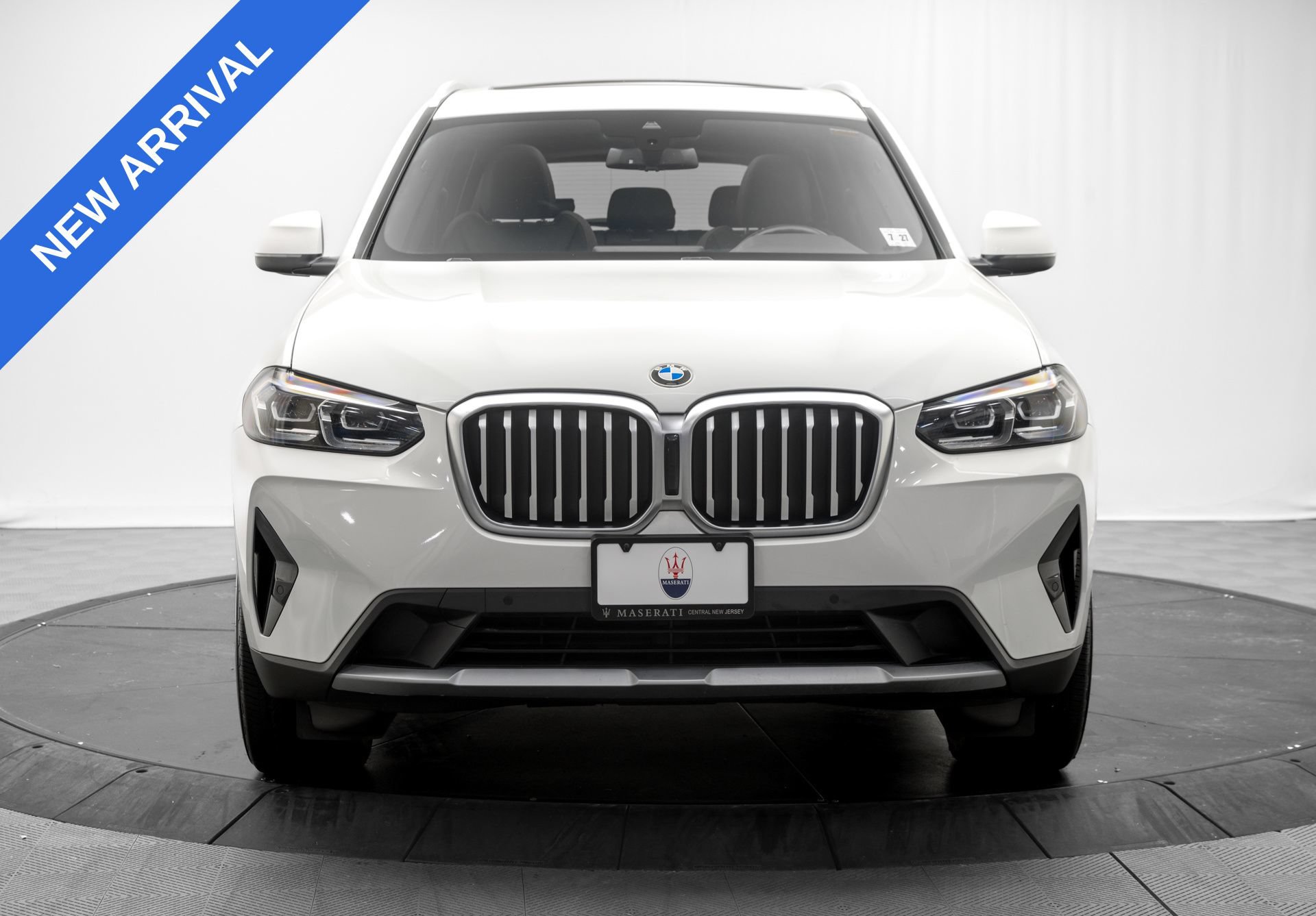 Used 2022 BMW X3 xDrive30i AWD/4WD image 2