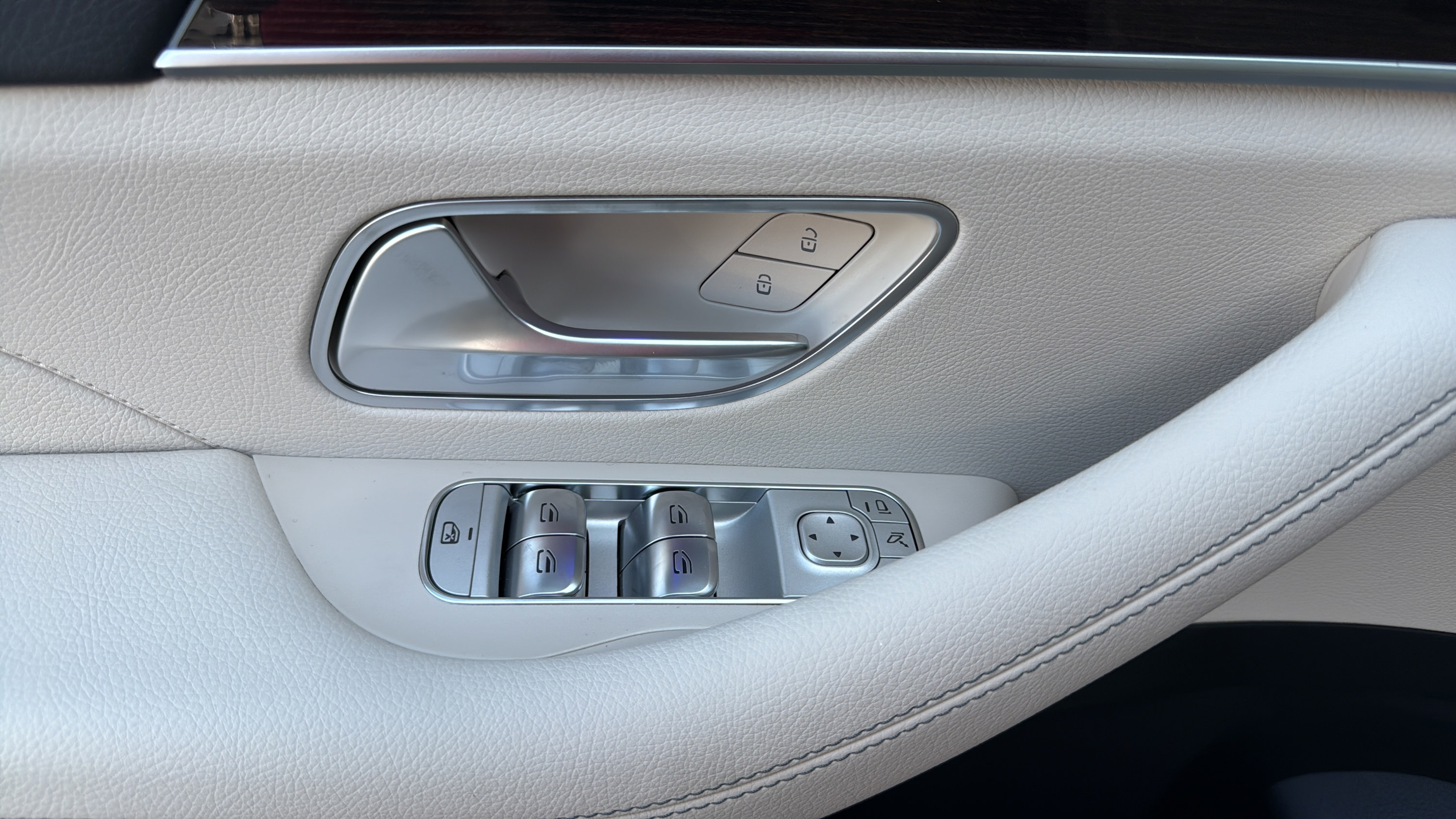 Certified 2026 Mercedes-Benz GLS 450 4MATIC image 14