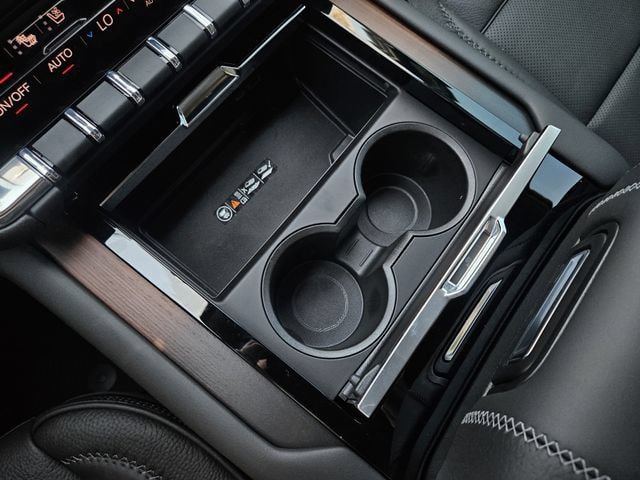 New 2026 GMC Yukon XL Denali AWD/4WD image 16