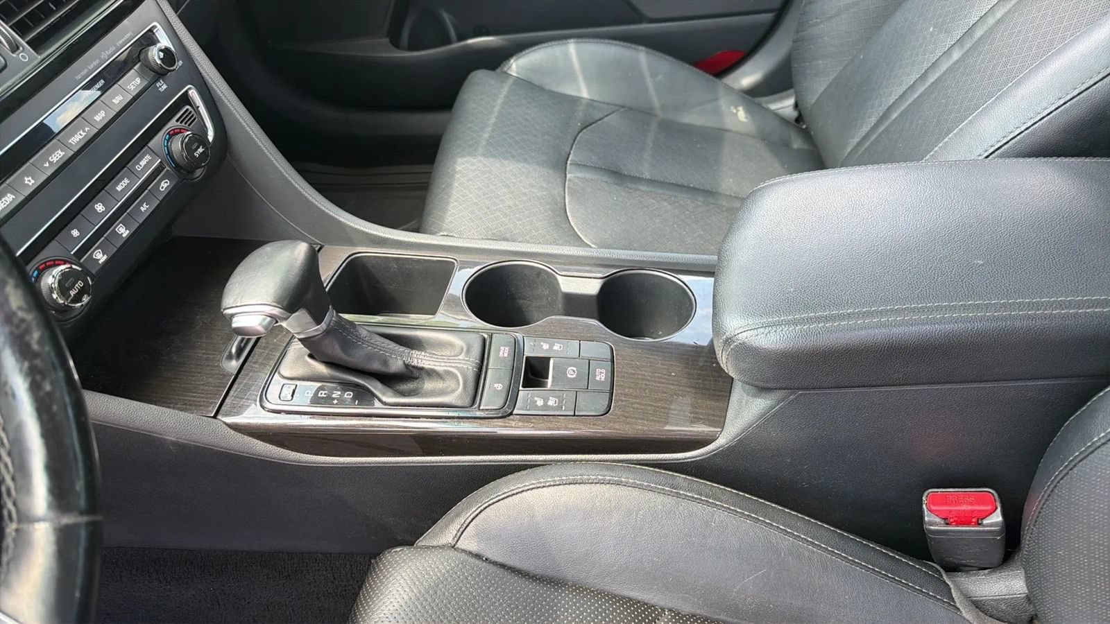 Used 2020 Kia Optima Premium FWD image 17
