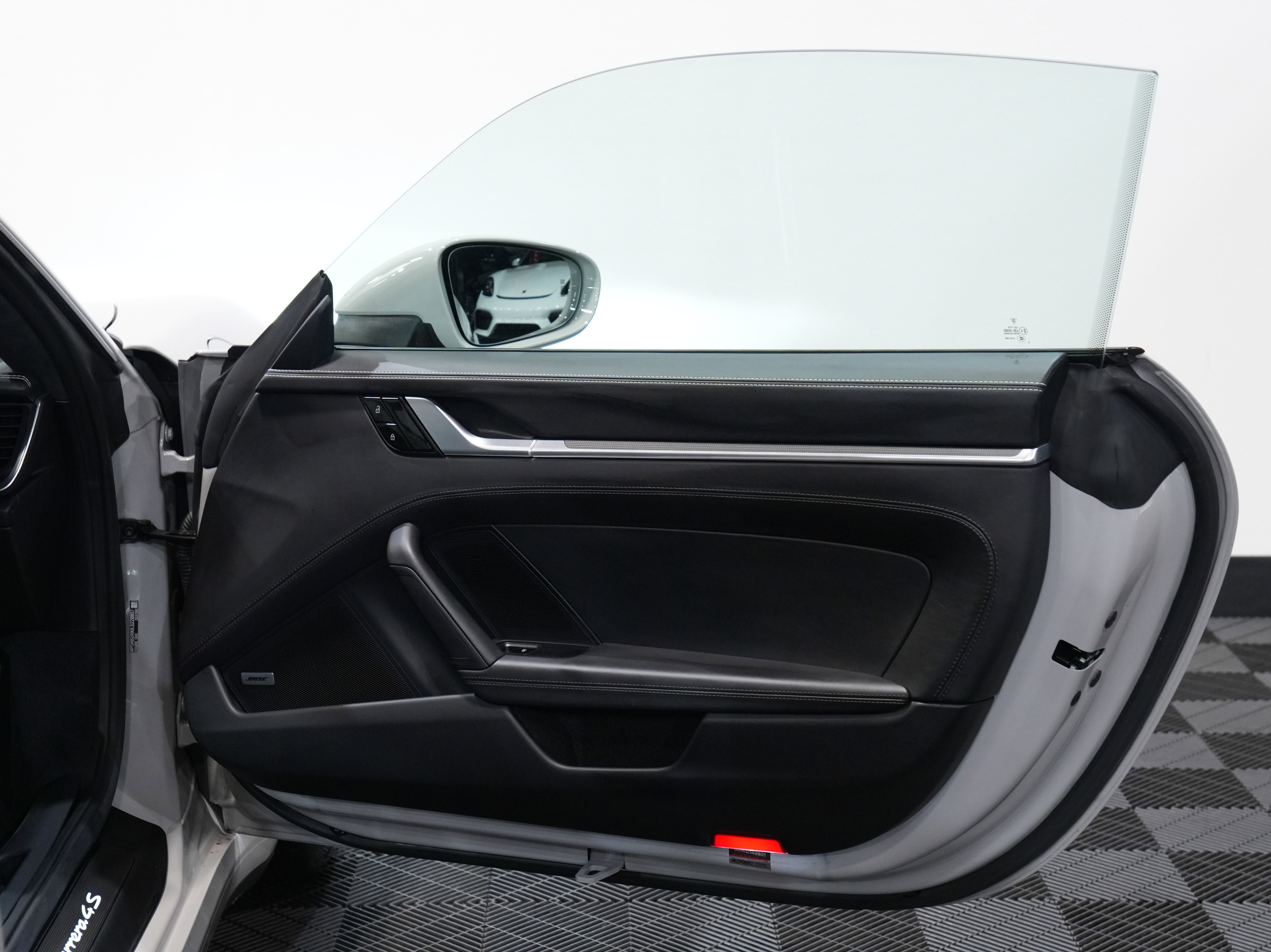 Used 2020 Porsche 911 Carrera 4S image 25