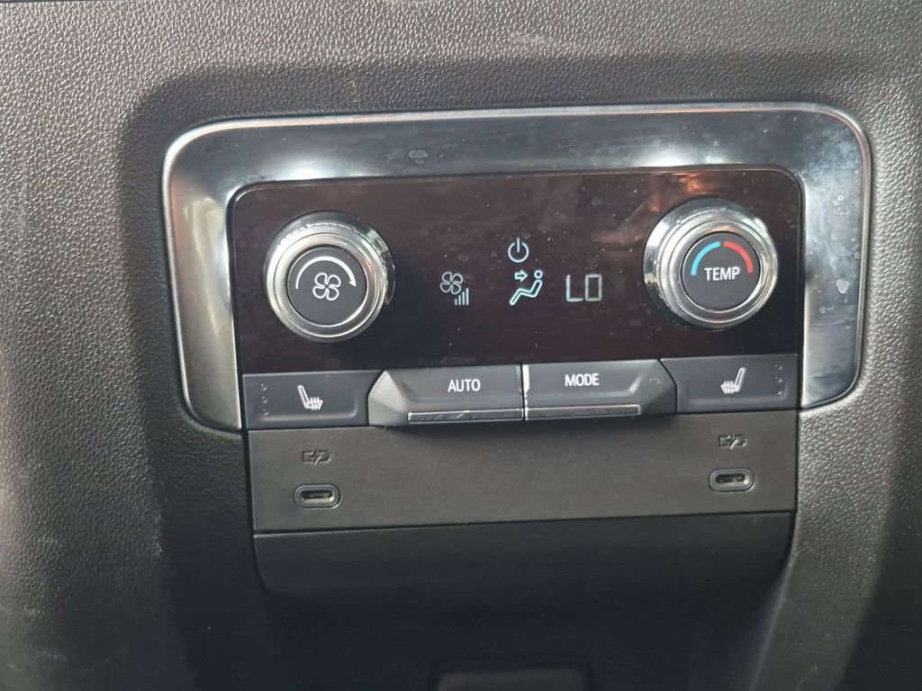Certified 2025 GMC Yukon Denali AWD/4WD image 14