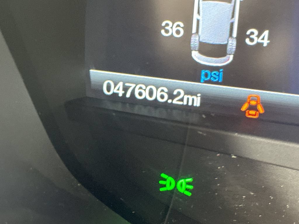 Used 2017 Ford Fusion SE w/ Fusion SE Technology Package FWD image 36