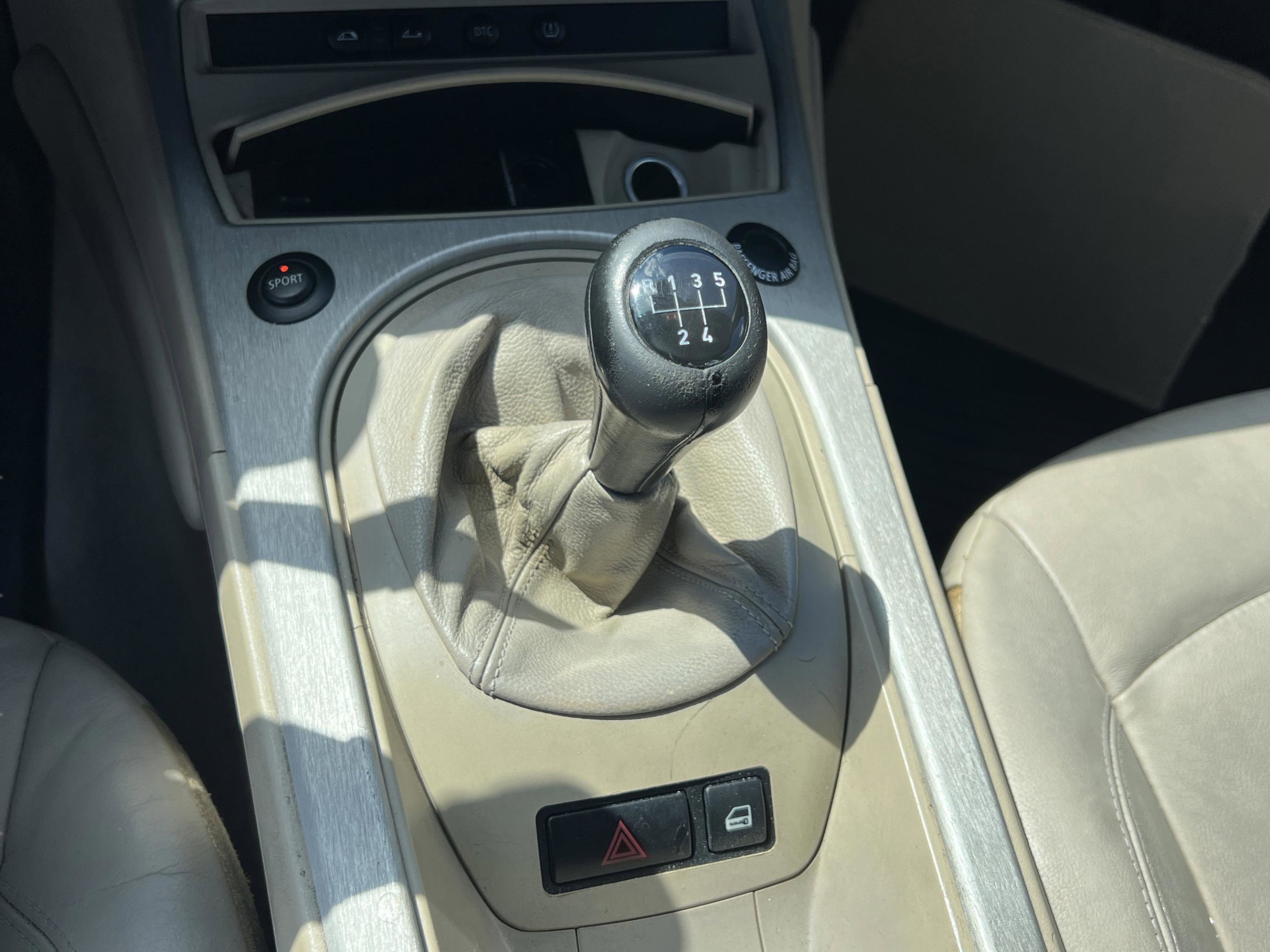 Used 2005 BMW Z4 2.5i image 21