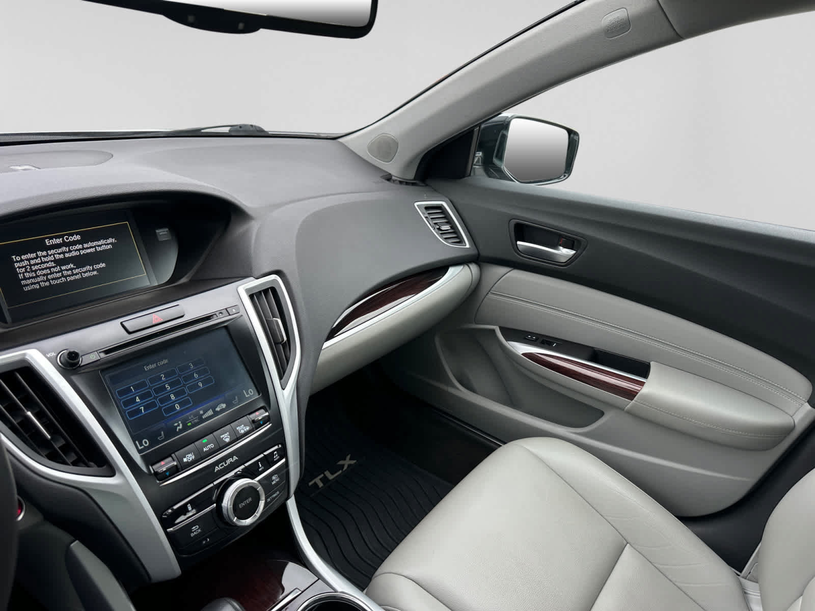 Used 2017 Acura TLX FWD image 30