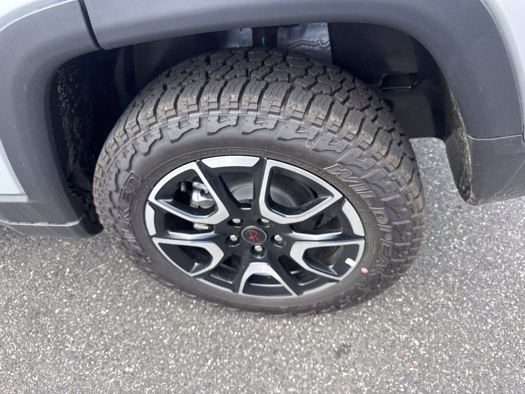 New 2026 Jeep Compass Trailhawk AWD/4WD image 17