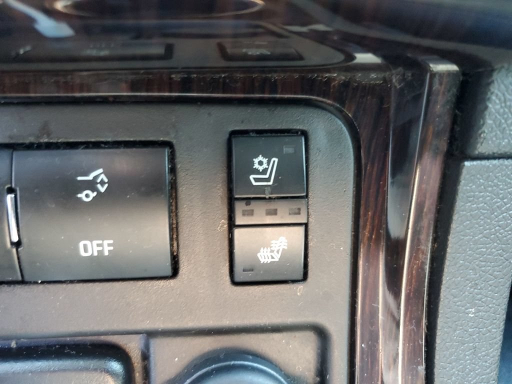 Used 2017 Chevrolet Traverse Premier AWD/4WD image 21