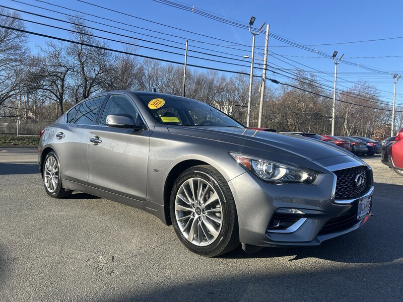 Used 2018 INFINITI Q50 Luxe w/ Essential Package (3.0T Luxe) AWD/4WD image 3