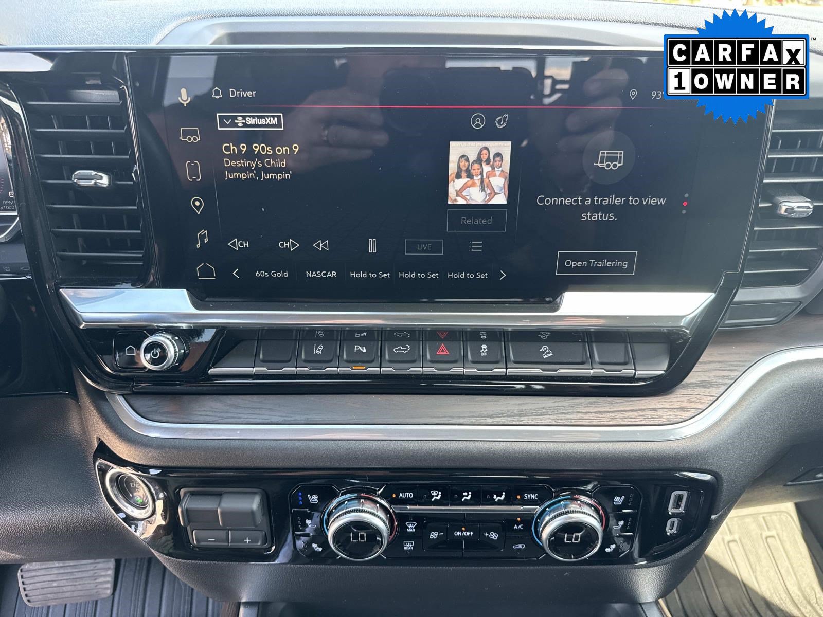 Used 2025 GMC Sierra 2500 SLT AWD/4WD image 30
