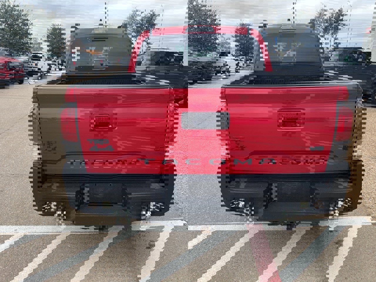 Used 2022 Toyota Tacoma TRD Sport w/ TRD Premium Sport Package image 5