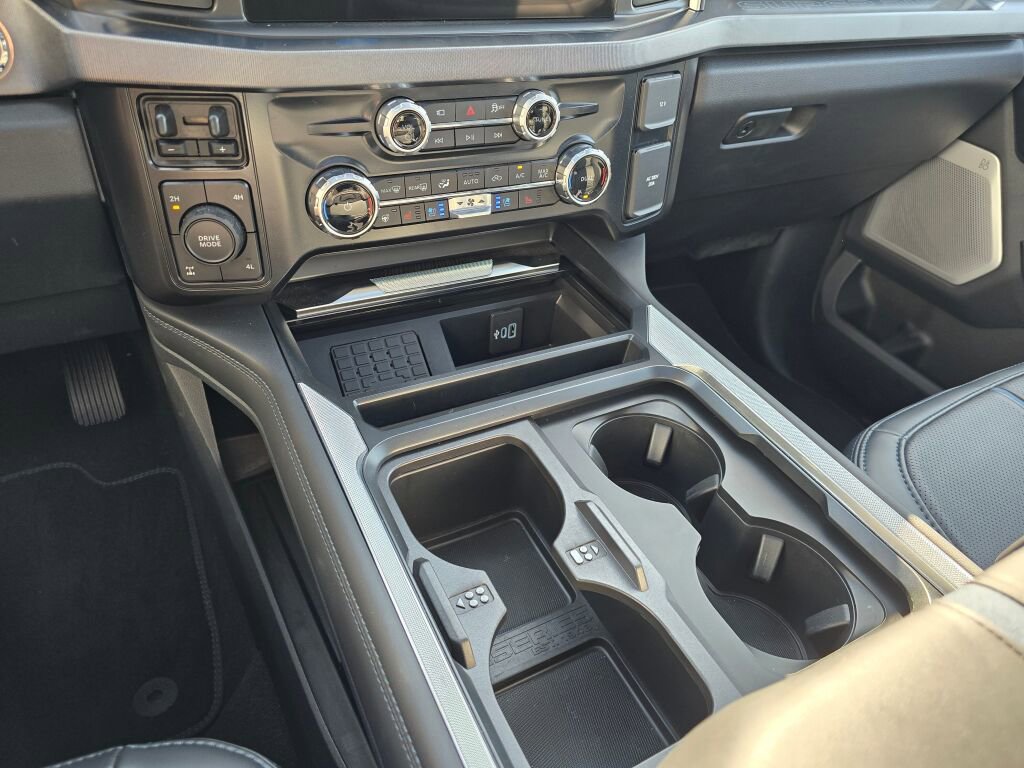 Used 2025 Ford F350 Platinum image 43