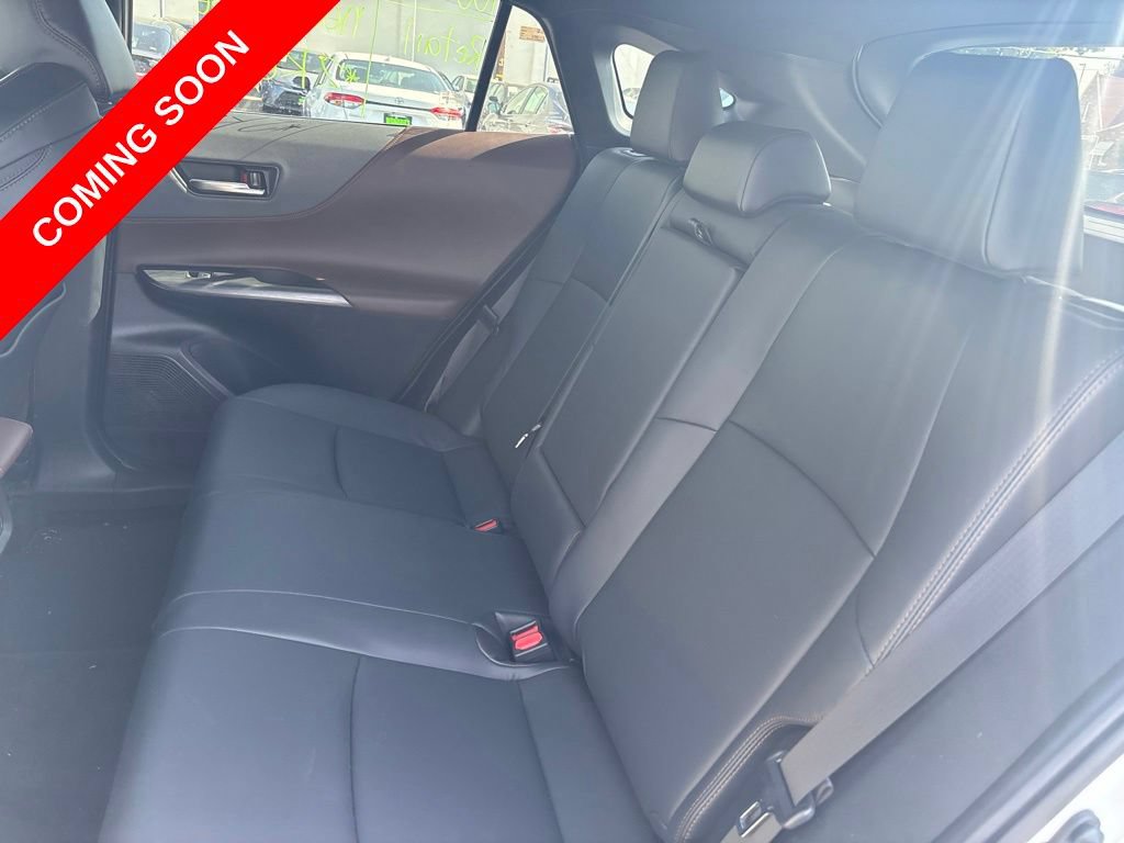Used 2024 Toyota Venza XLE AWD/4WD image 13