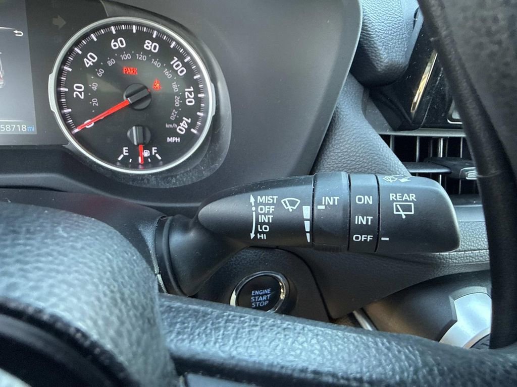 Used 2022 Toyota RAV4 XLE w/ Convenience Package image 39