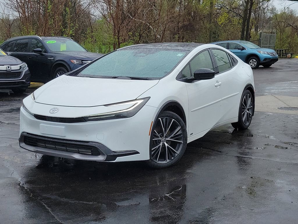 Used 2024 Toyota Prius XLE