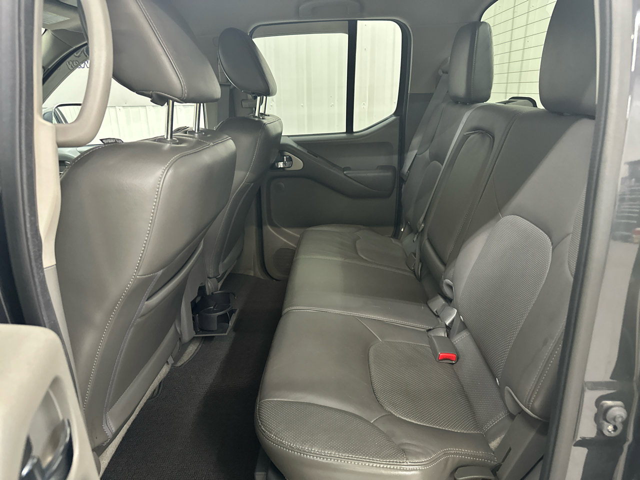 Used 2013 Nissan Frontier SL image 31