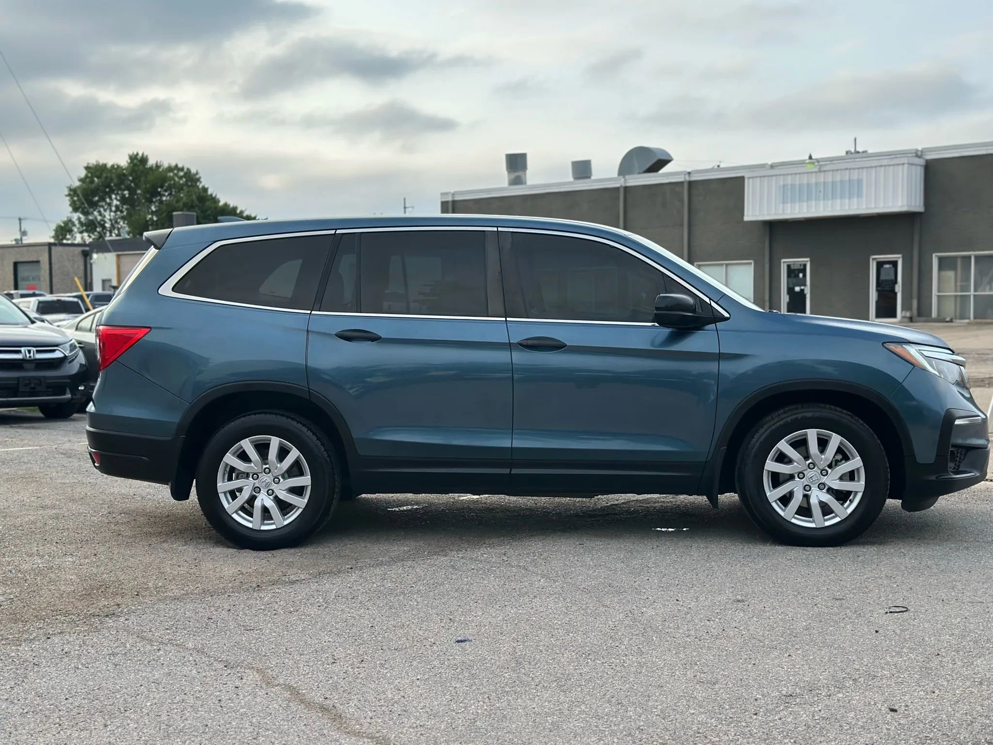 Used 2019 Honda Pilot LX image 8