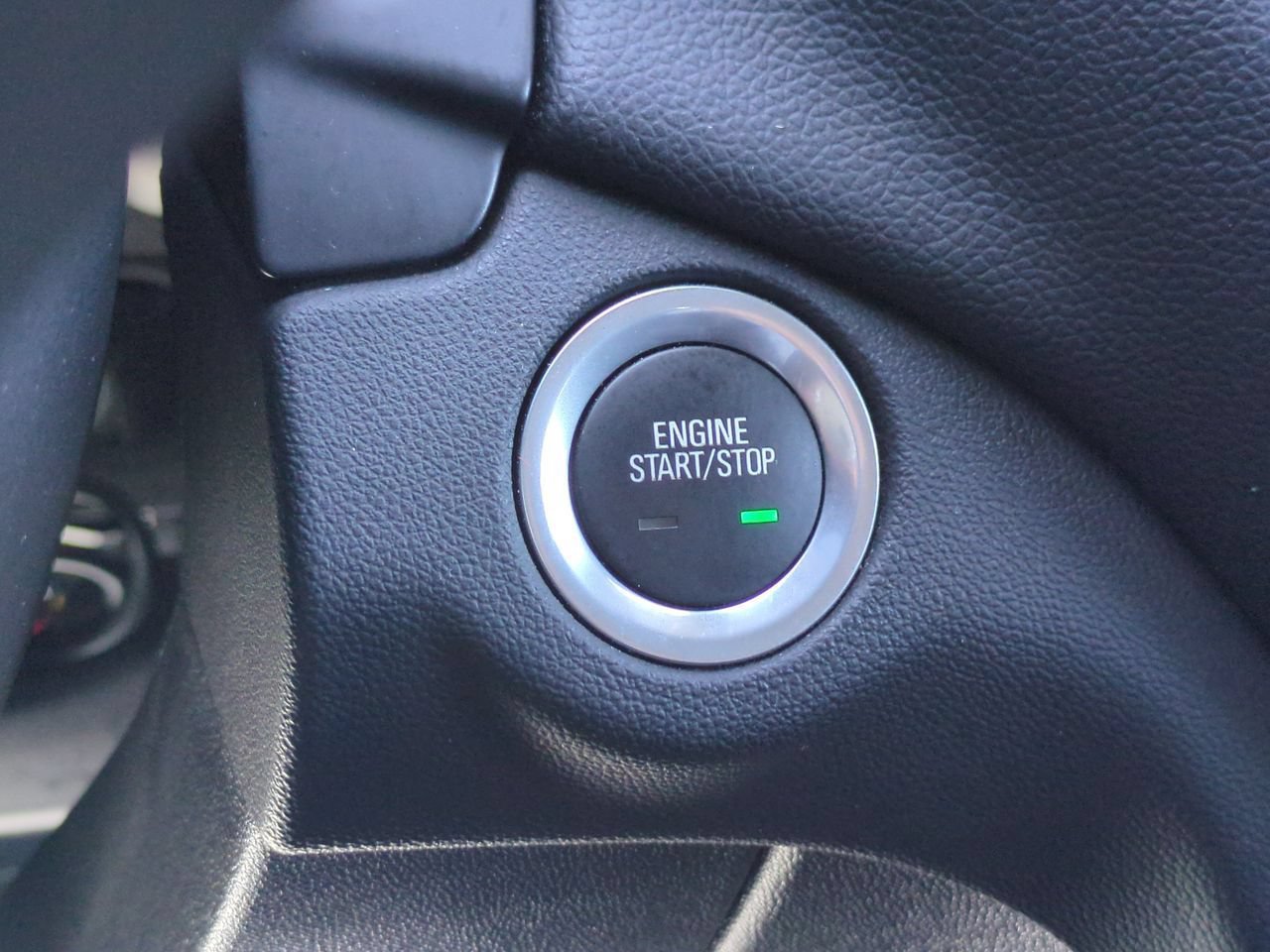 Used 2024 Chevrolet Equinox LT AWD/4WD image 16