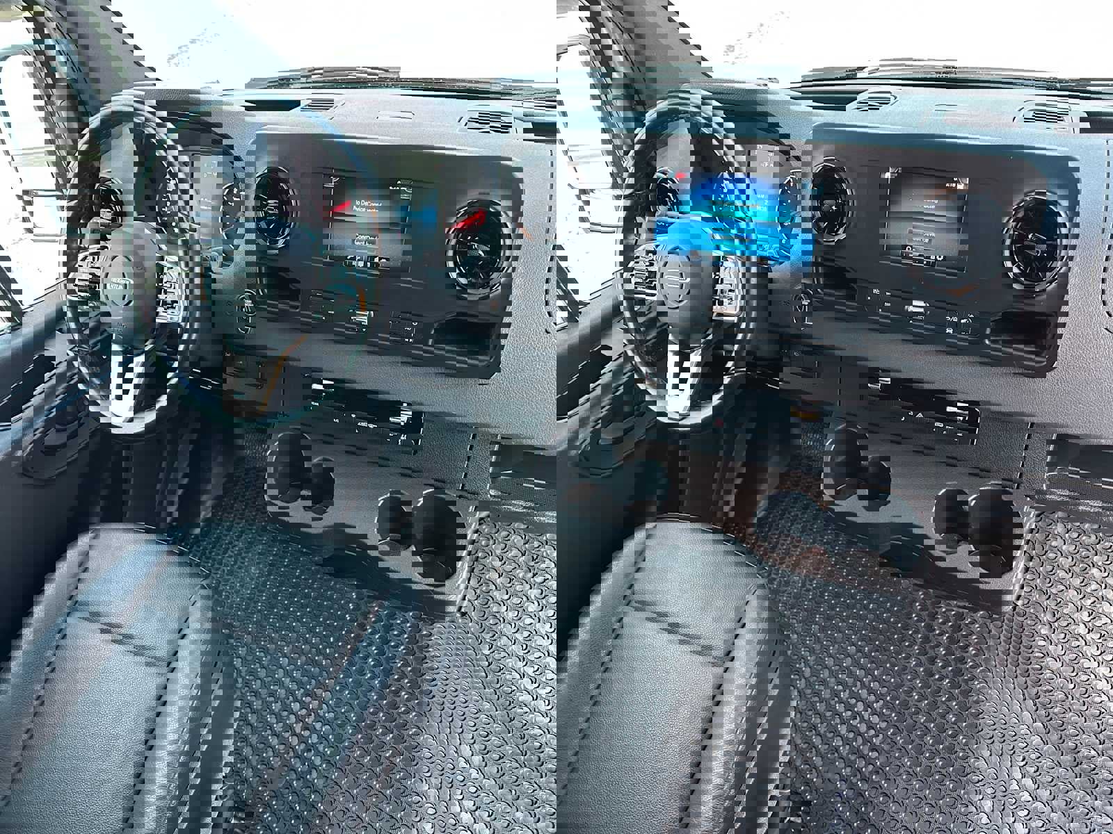 Used 2021 Freightliner Sprinter 2500 image 11