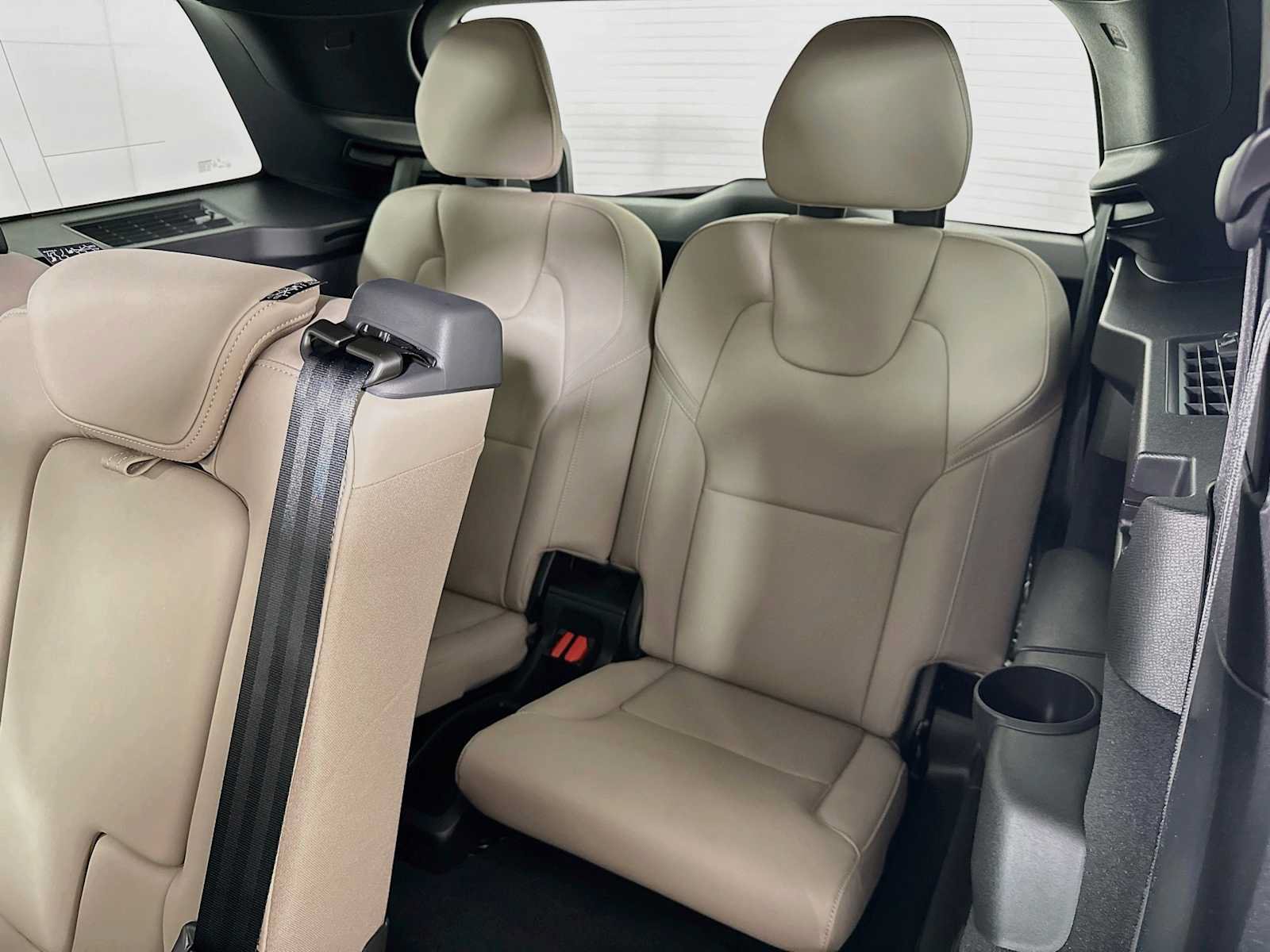 New 2027 Volvo XC90 B6 Plus AWD/4WD image 25