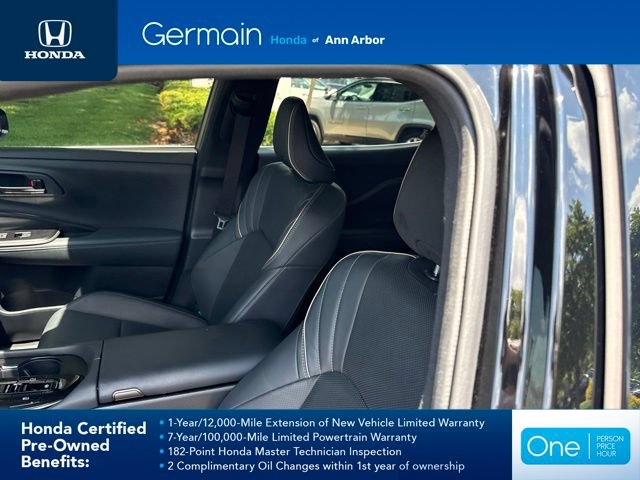 Used 2024 Toyota Crown Platinum AWD/4WD image 18