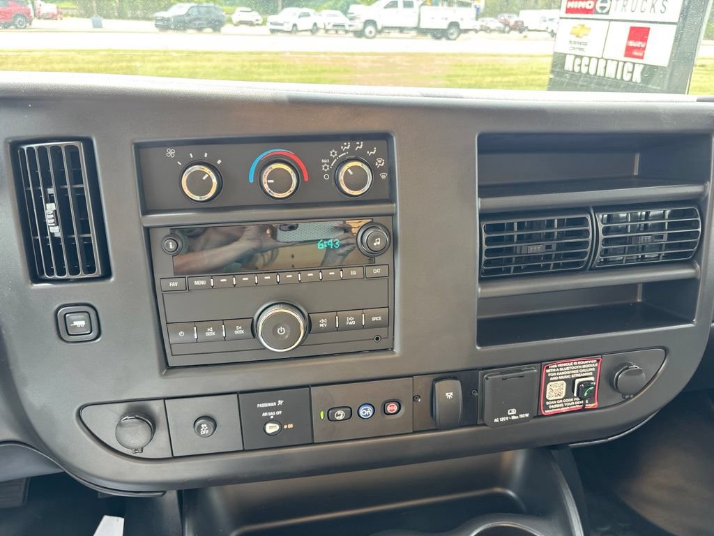 New 2026 Chevrolet Express 4500 w/ Power Convenience Package RWD image 9
