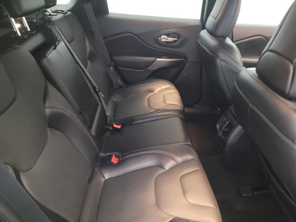 Used 2021 Jeep Cherokee Limited image 19