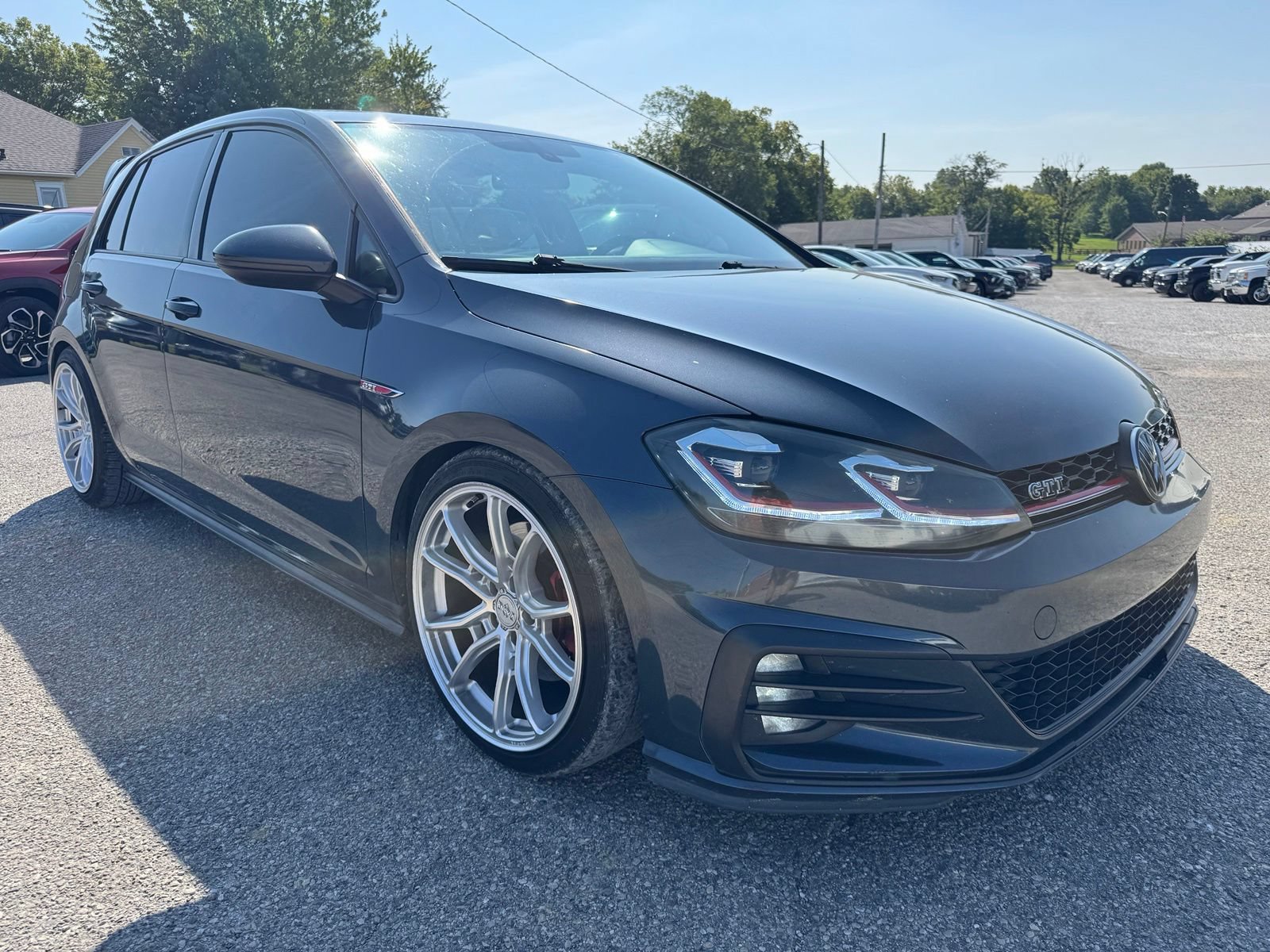 Used 2018 Volkswagen Golf 4-Door FWD image 8