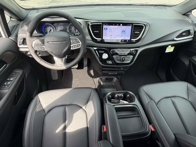 New 2027 Chrysler Pacifica LX FWD image 7