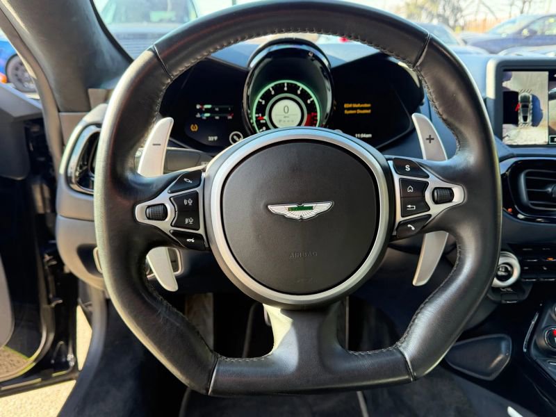 Used 2020 Aston Martin V8 Vantage Coupe image 16