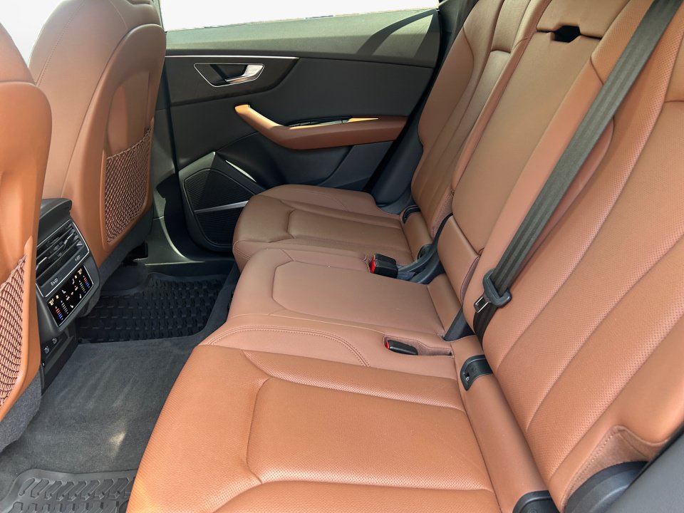 Used 2021 Audi Q8 Premium Plus AWD/4WD image 13