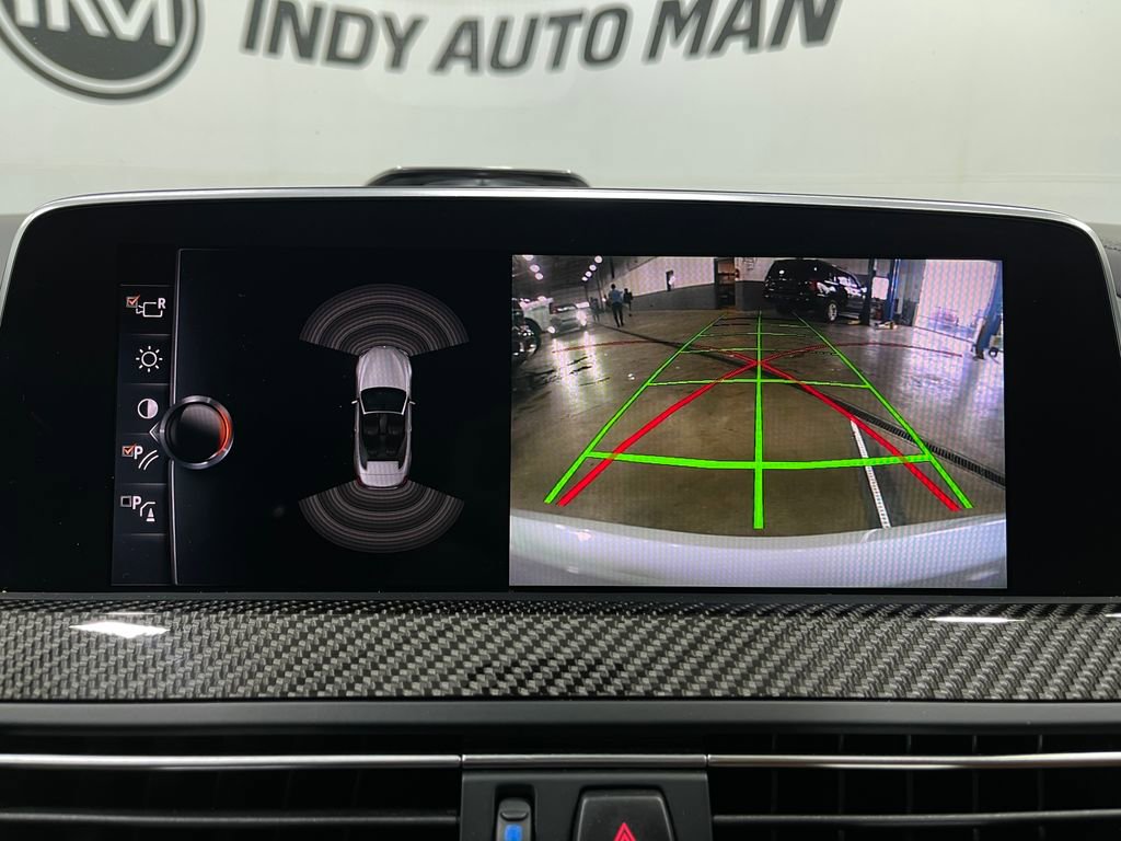 Used 2017 BMW M6 Convertible image 11