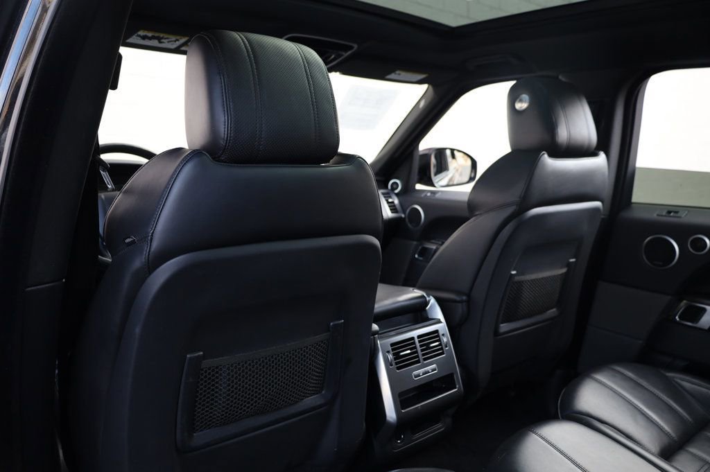 Used 2016 Land Rover Range Rover Sport HST image 18